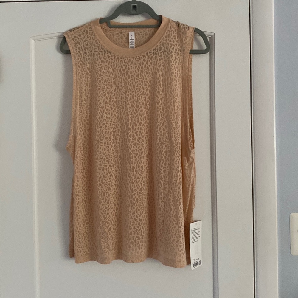 NWT Lululemon All Yours Tank *Veil
City Camo Burnout Ivory Peach / Ivory Peach